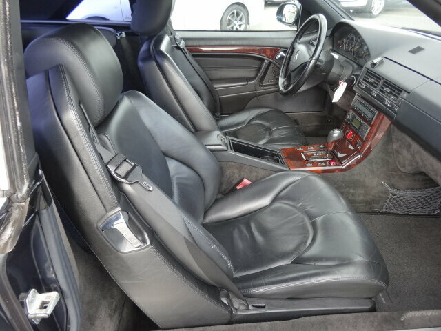 MERCEDES-BENZ SL 320