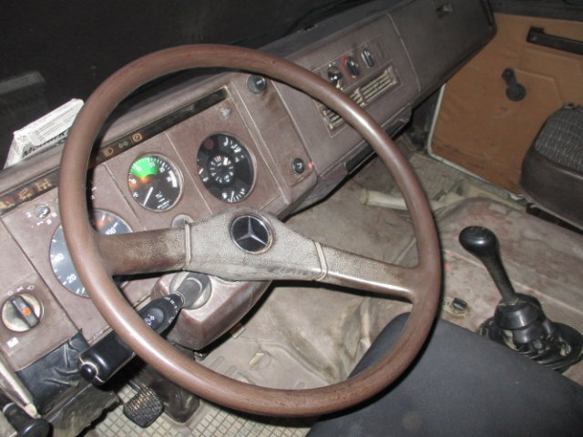 DAIMLER-BENZ -