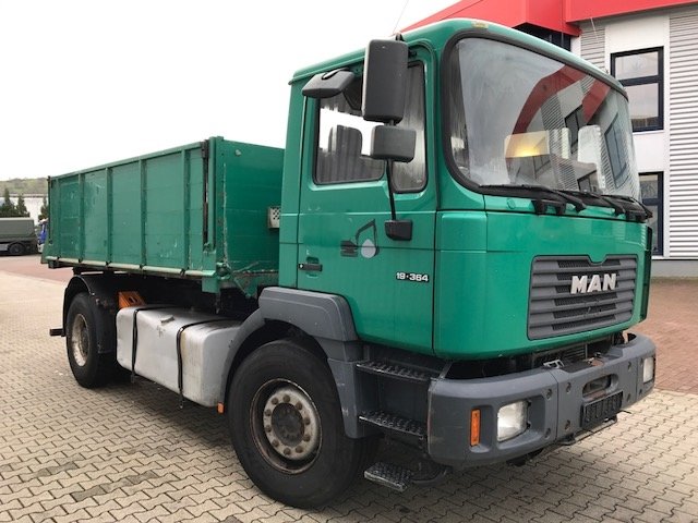 MAN T32