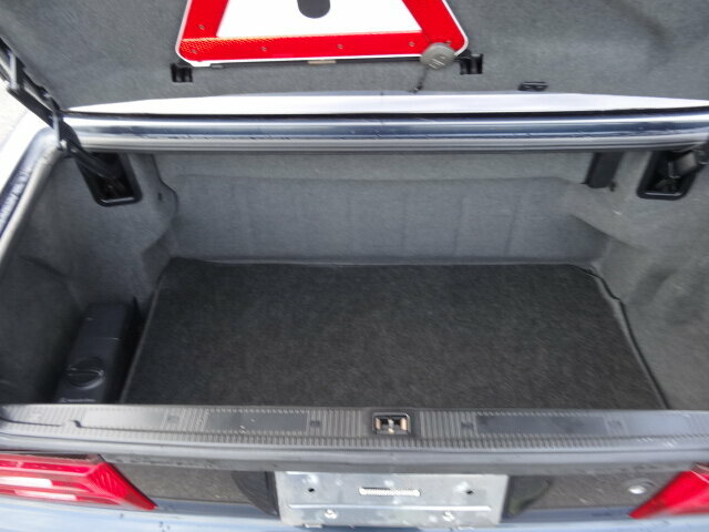 MERCEDES-BENZ SL 320