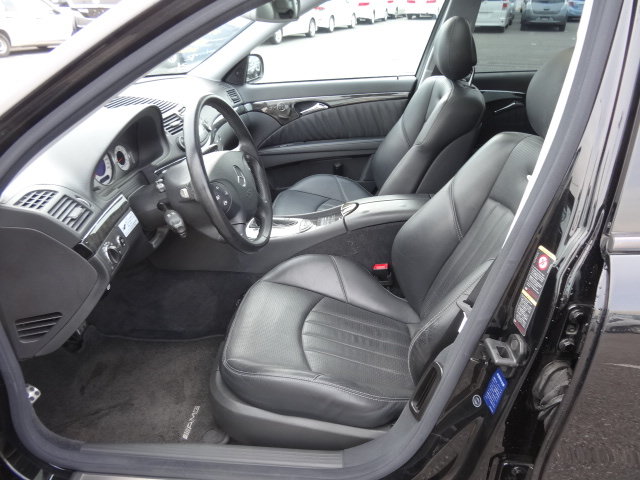 MERCEDES-BENZ E 55