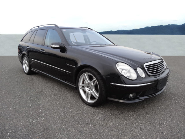 MERCEDES-BENZ E 55