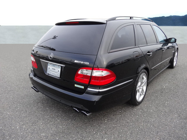 MERCEDES-BENZ E 55