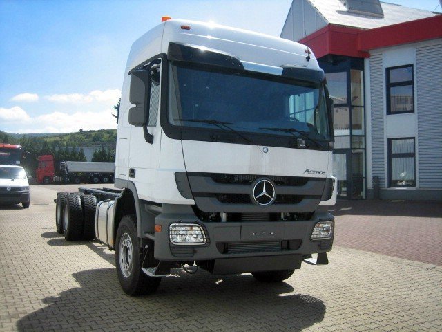 DAIMLER-BENZ Actros