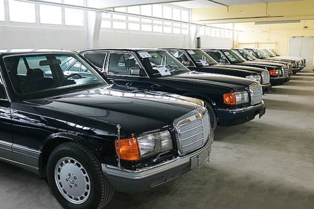 MERCEDES-BENZ 560