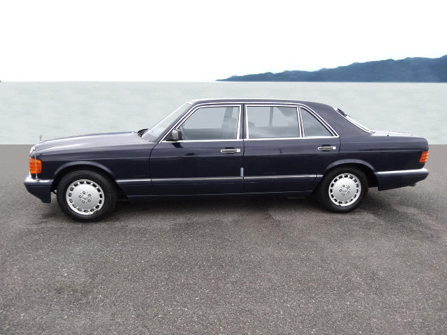 MERCEDES-BENZ 560