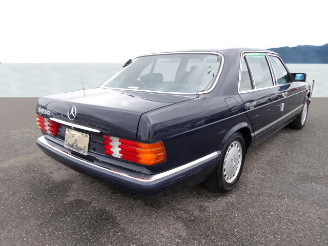 MERCEDES-BENZ 560