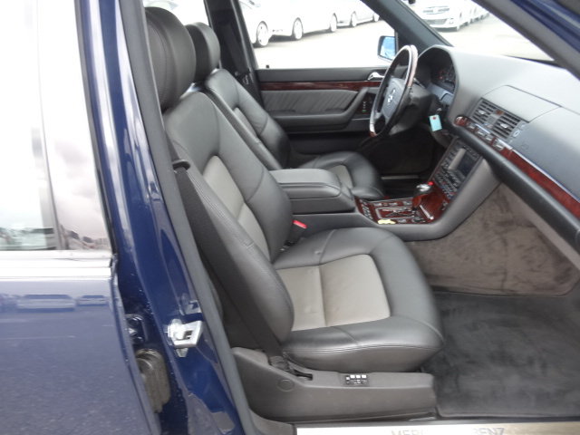 MERCEDES-BENZ S 600