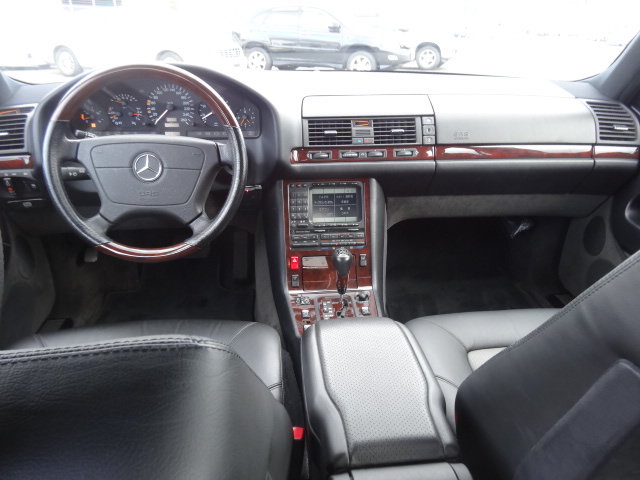 MERCEDES-BENZ S 600