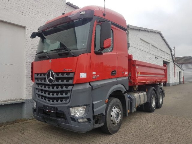 Mercedes-BenzArocs