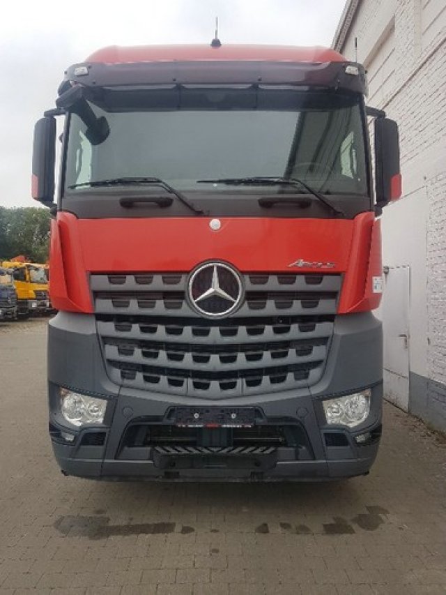 DAIMLER-BENZ Arocs