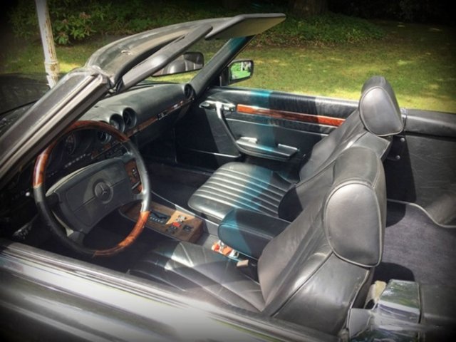 MERCEDES-BENZ 560