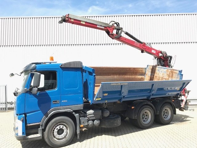 VOLVO (S) FM