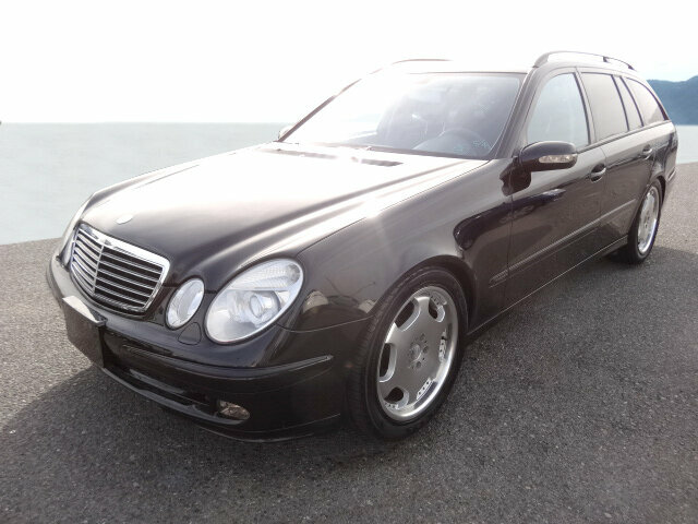 Mercedes-BenzE 500