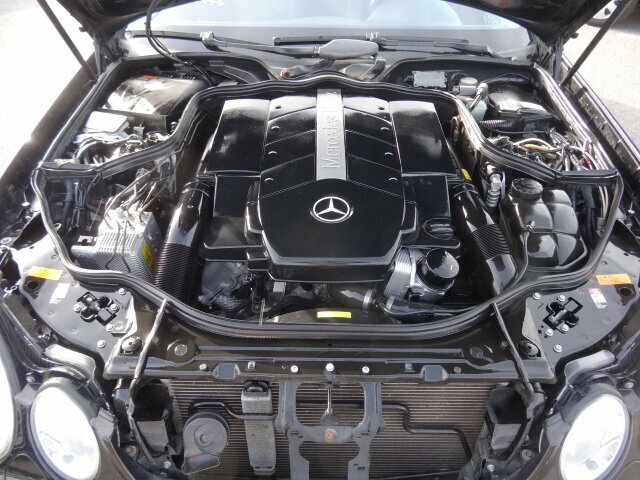 MERCEDES-BENZ E 500