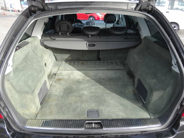 MERCEDES-BENZ E 500