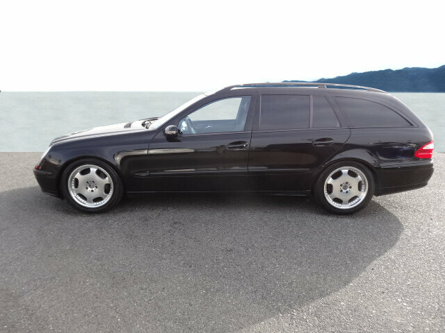 MERCEDES-BENZ E 500