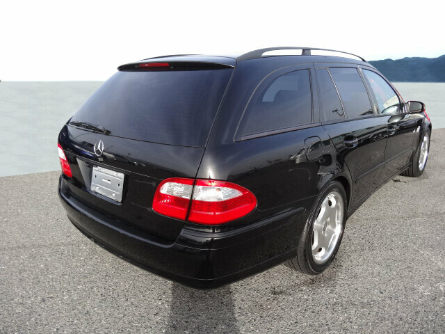 MERCEDES-BENZ E 500