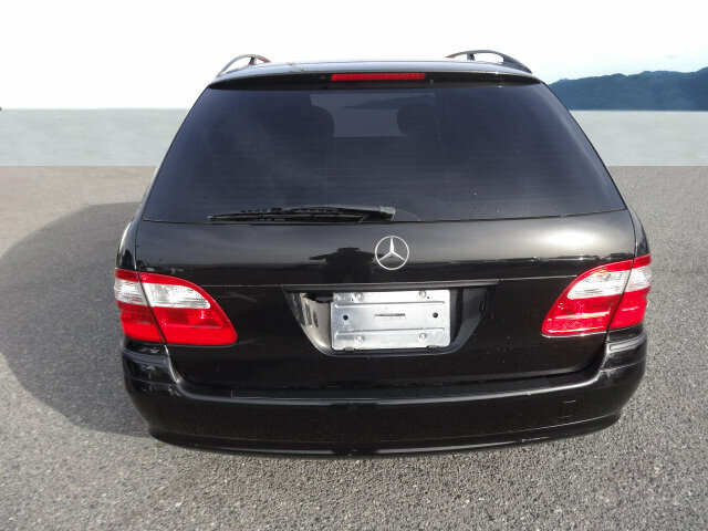 MERCEDES-BENZ E 500