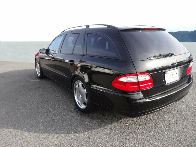 MERCEDES-BENZ E 500