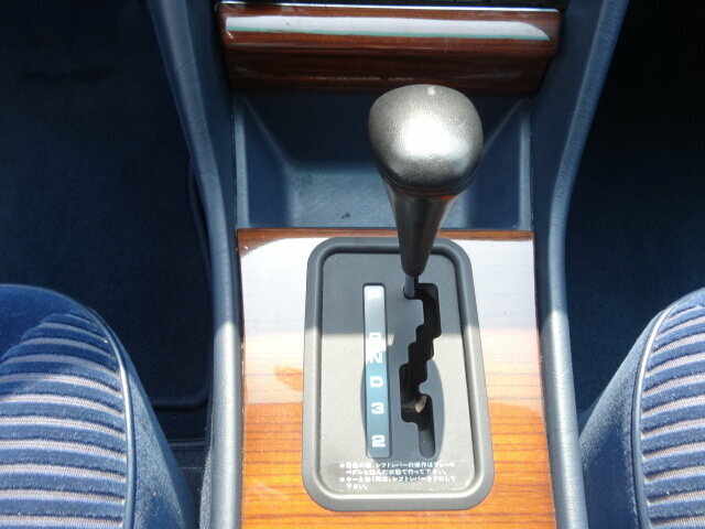 MERCEDES-BENZ 300 SE