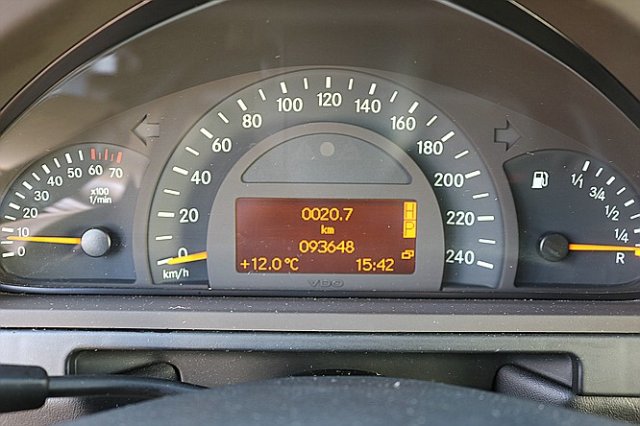 MERCEDES-BENZ G 500