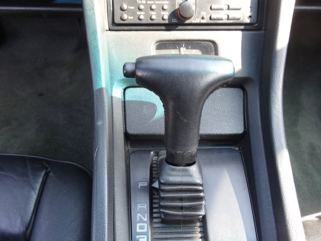 PORSCHE 928