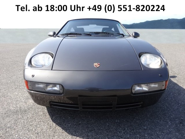 PORSCHE 928