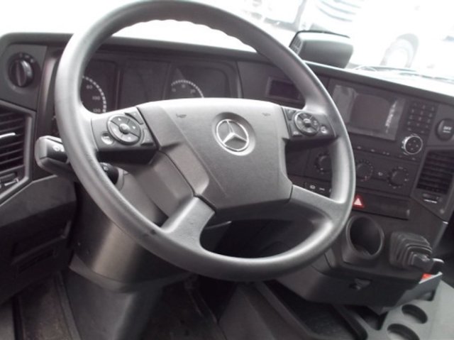 DAIMLER-BENZ Antos