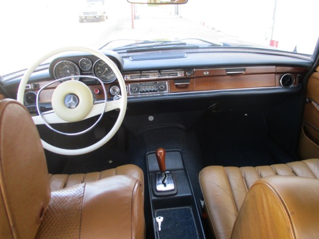 MERCEDES-BENZ 280