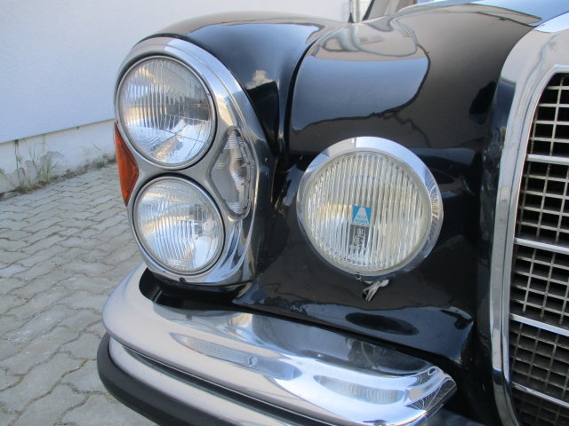 MERCEDES-BENZ 280