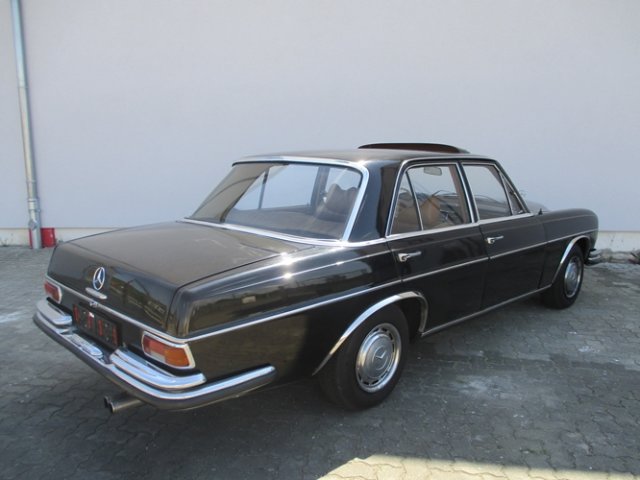 MERCEDES-BENZ 280