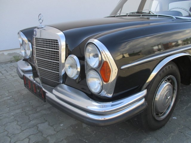 MERCEDES-BENZ 280