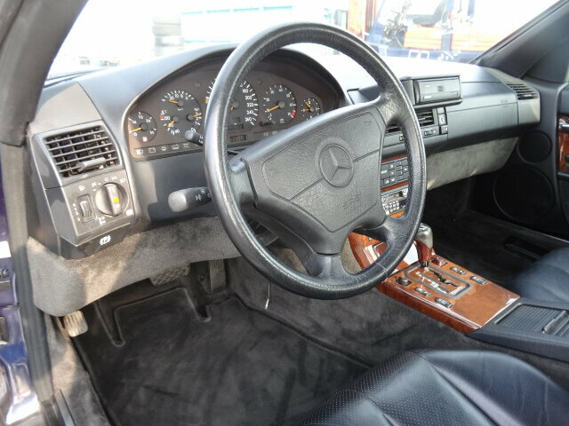 MERCEDES-BENZ SL 320