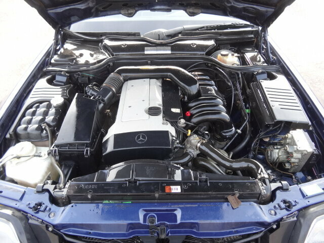 MERCEDES-BENZ SL 320