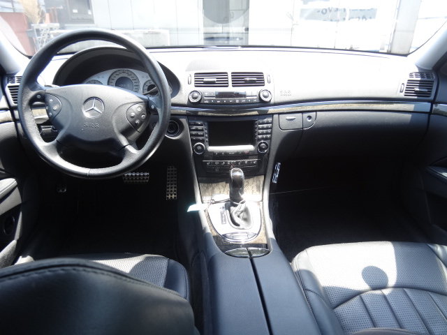 MERCEDES-BENZ E 55 AMG
