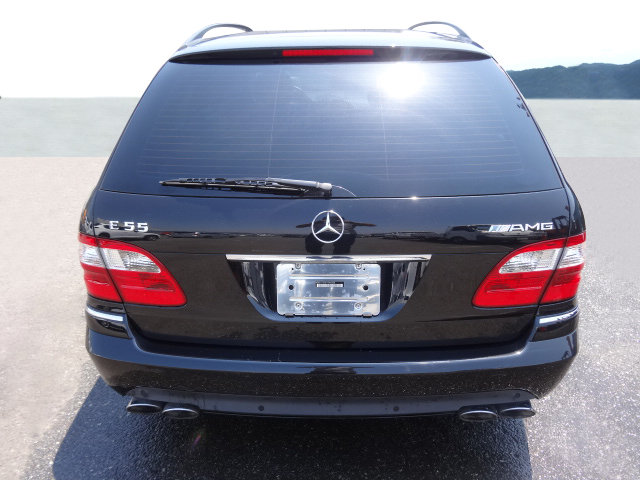 MERCEDES-BENZ E 55 AMG