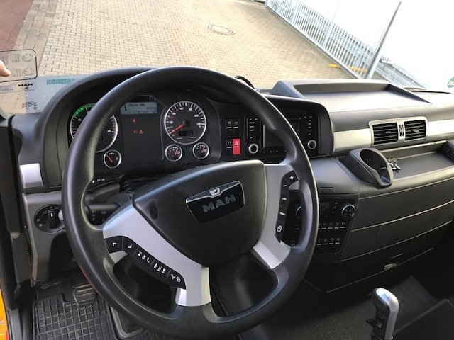MAN TGX