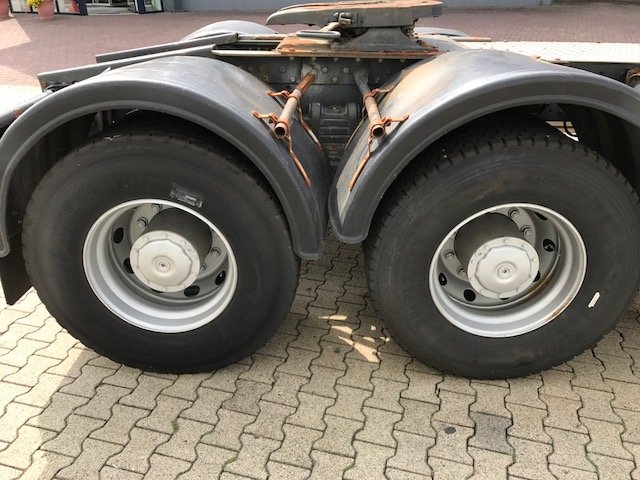 DAIMLER-BENZ Actros