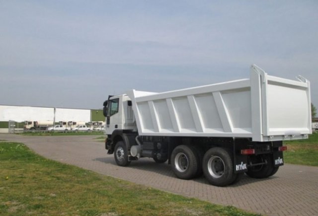 IVECO-MAGIRUS Trakker
