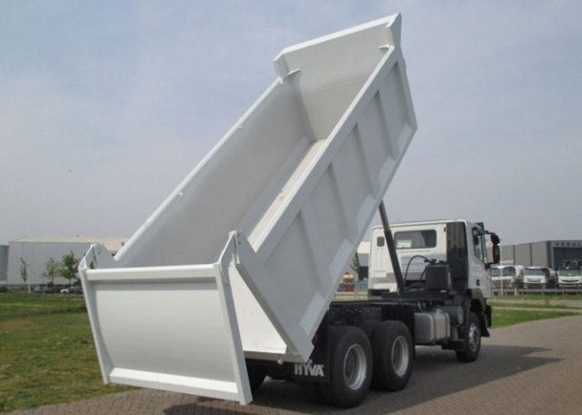 IVECO-MAGIRUS Trakker