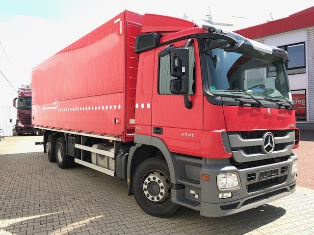 DAIMLER-BENZ Actros