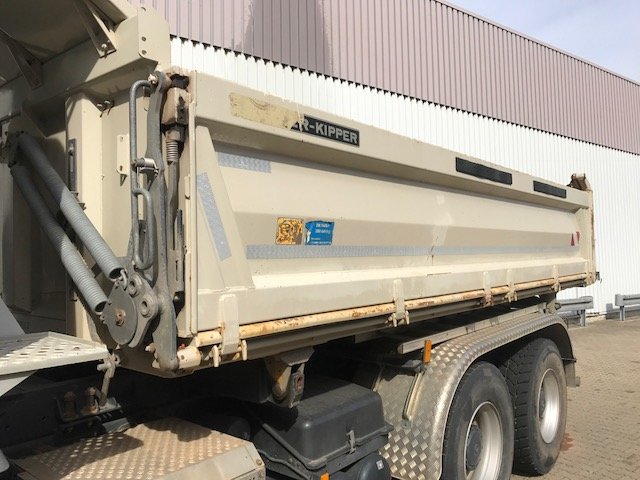 DAIMLER-BENZ Actros
