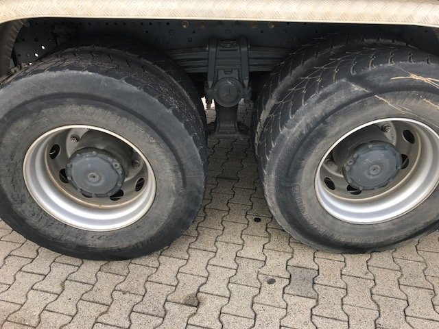 DAIMLER-BENZ Actros