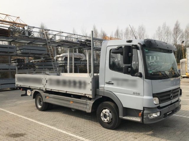 Mercedes-BenzAtego