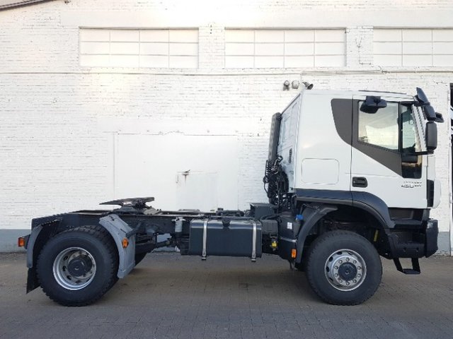 IVECO-MAGIRUS Trakker