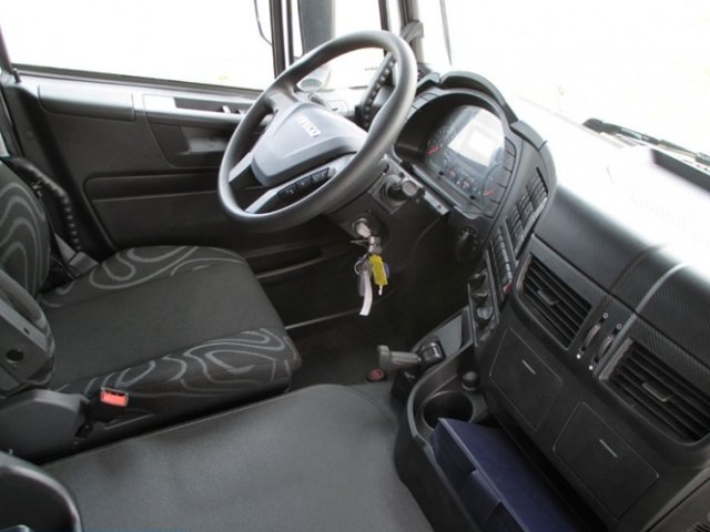 IVECO-MAGIRUS Trakker
