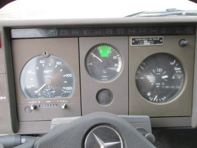 DAIMLER-BENZ -