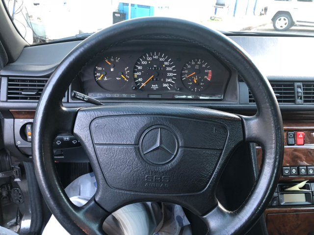 MERCEDES-BENZ 500