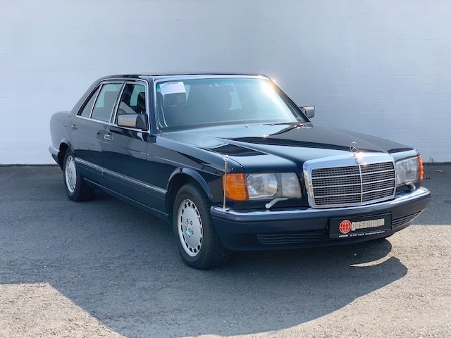 Mercedes-Benz560